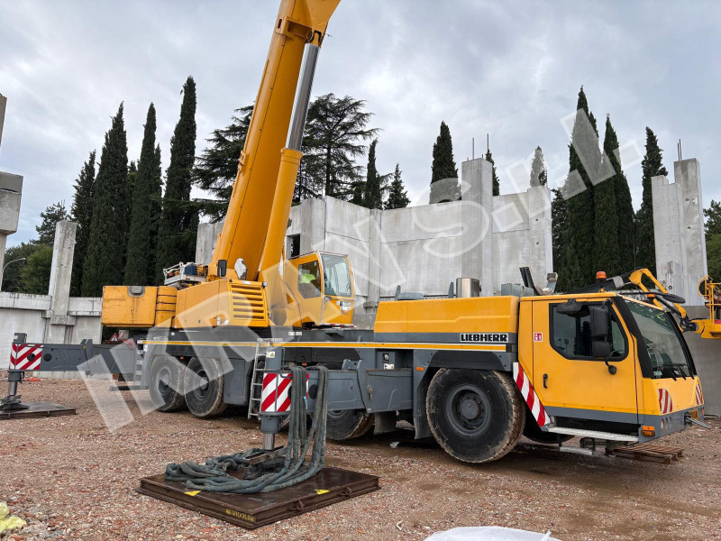 Liebherr LTM1200-5.1 - Вседорожный кран: фото 1 Liebherr LTM1200-5.1 - Вседорожный кран: фото 1