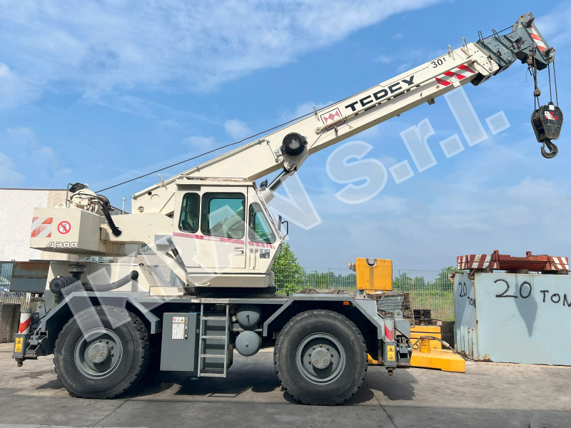 Terex A300 - Короткобазный кран: фото 1 Terex A300 - Короткобазный кран: фото 1