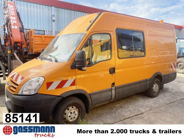 Iveco Daily 35S12 2,3 HPI 4x2, 8 Sitzplätze - Туристический автобус: фото 1 Iveco Daily 35S12 2,3 HPI 4x2, 8 Sitzplätze - Туристический автобус: фото 1