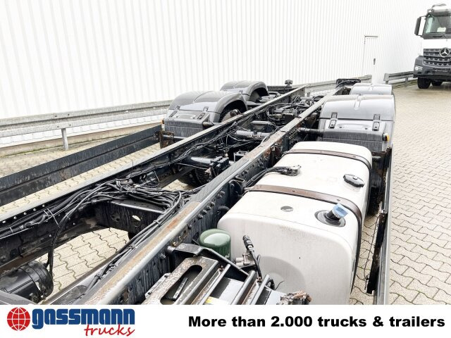 MAN TGX 26.440 6x2-2 LL, Lenk-Liftachse - Грузовик-шасси: фото 3 MAN TGX 26.440 6x2-2 LL, Lenk-Liftachse - Грузовик-шасси: фото 3