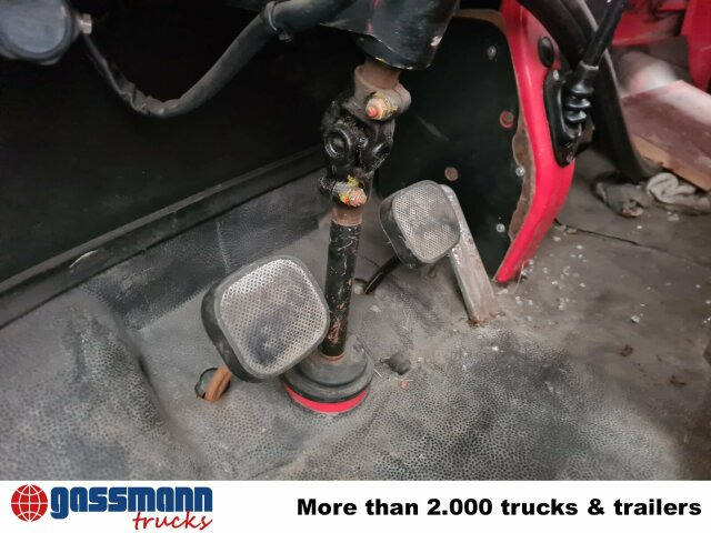 Mercedes-Benz LP 813 4x2 TLF8 Feuerwehr - Пожарная машина: фото 4 Mercedes-Benz LP 813 4x2 TLF8 Feuerwehr - Пожарная машина: фото 4