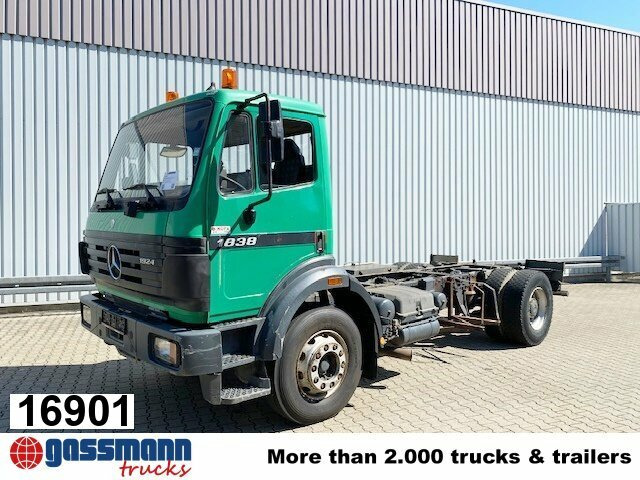 Mercedes-Benz SK 1924 L 4x2 - Крюковой мультилифт: фото 1 Mercedes-Benz SK 1924 L 4x2 - Крюковой мультилифт: фото 1