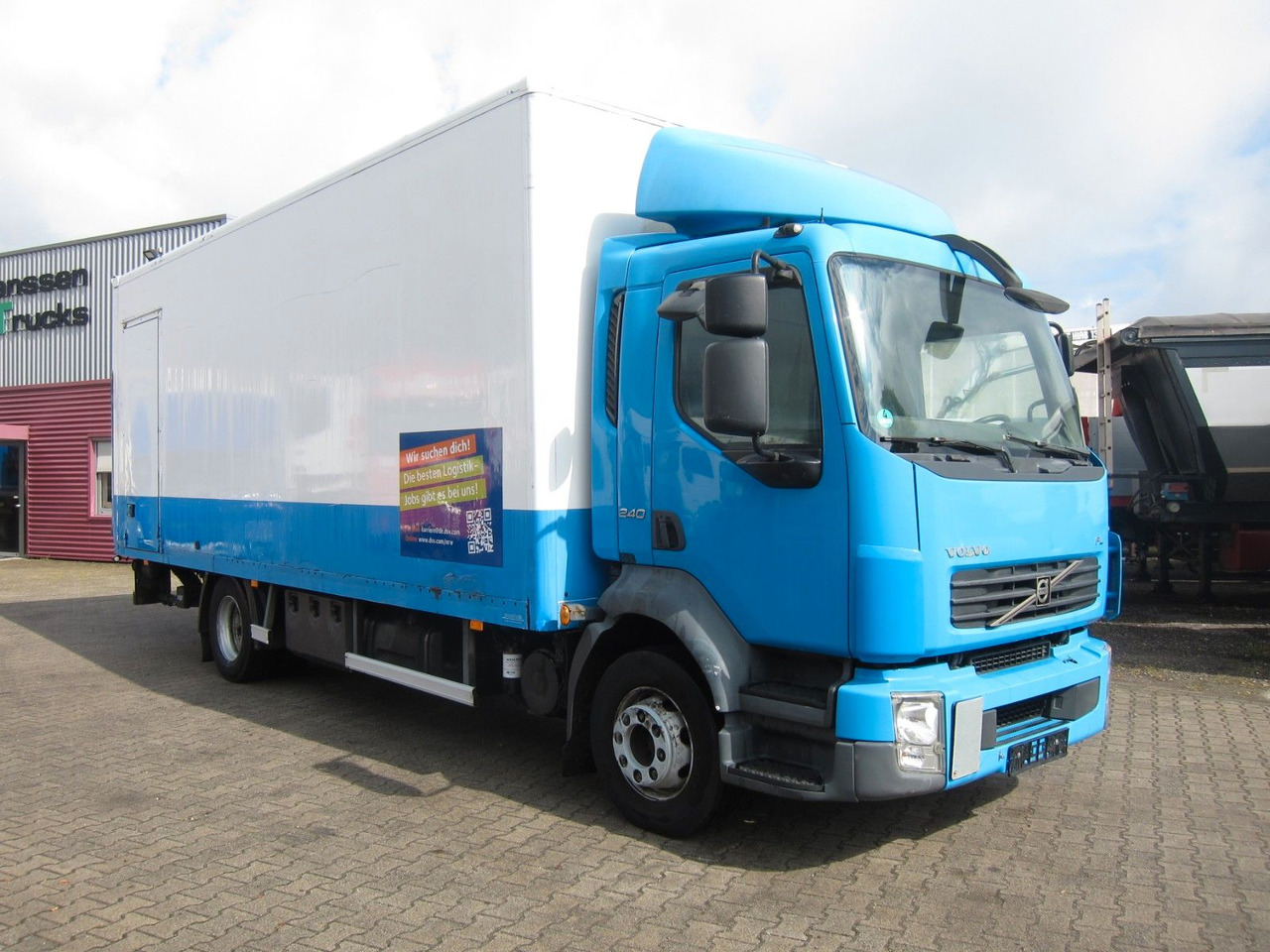 Volvo FL 240 12T Koffer KBW Manual - Грузовик с закрытым кузовом: фото 1 Volvo FL 240 12T Koffer KBW Manual - Грузовик с закрытым кузовом: фото 1