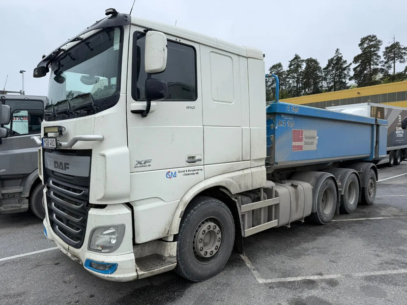 DAF XF 510 Ginaf 8x4*4 - Tipper - Euro 6 - Steering axle - Steel front suspension - Самосвал: фото 2 DAF XF 510 Ginaf 8x4*4 - Tipper - Euro 6 - Steering axle - Steel front suspension - Самосвал: фото 2