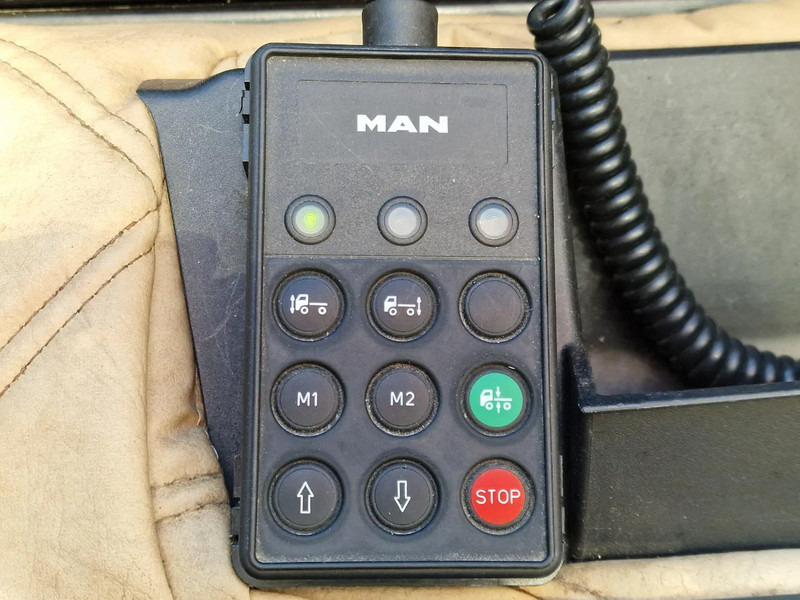 Грузовик-шасси MAN TGX 26.500 6x2 XXL - Chassis - Full air - Night clima - AS Tronic -: фото 14