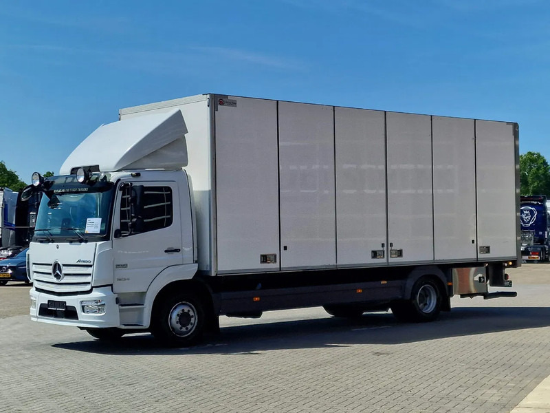 Mercedes-Benz Atego 1524 Box with sidedoors - Zepro loadlift - Full air - Euro 6 - Automatic - Camera system - Грузовик с закрытым кузовом: фото 3 Mercedes-Benz Atego 1524 Box with sidedoors - Zepro loadlift - Full air - Euro 6 - Automatic - Camera system - Грузовик с закрытым кузовом: фото 3