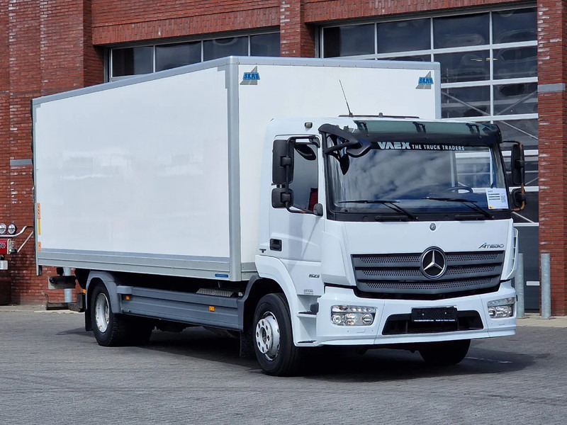 Mercedes-Benz Atego 4x2 - 170 KW/230PS - Box - Zepro loadlift - Euro 6 - Грузовик с закрытым кузовом: фото 1 Mercedes-Benz Atego 4x2 - 170 KW/230PS - Box - Zepro loadlift - Euro 6 - Грузовик с закрытым кузовом: фото 1