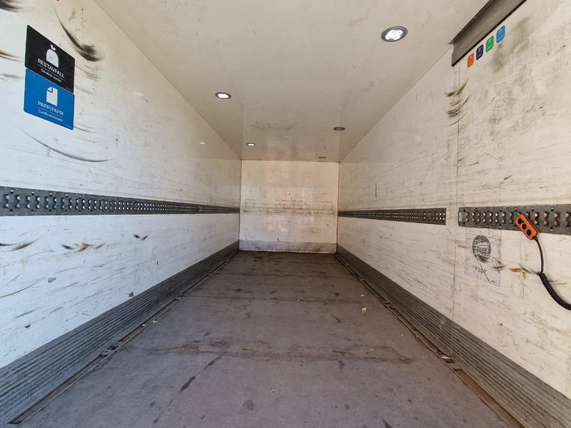 Грузовик с закрытым кузовом Renault D 12.250 4x2 - Box - Loadlift 1.500 KG - A/C - Euro 6 - Automatic - Camera system: фото 13