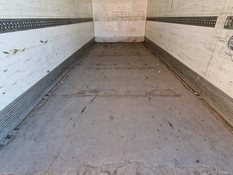 Грузовик с закрытым кузовом Renault D 12.250 4x2 - Box - Loadlift 1.500 KG - A/C - Euro 6 - Automatic - Camera system: фото 19