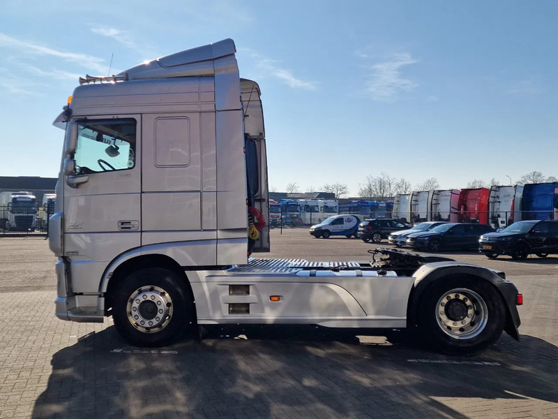 DAF XF 440 SpaceCab 4x2 - Full spoiler - Alloy wheels - Air horn - Light bar - Тягач: фото 4 DAF XF 440 SpaceCab 4x2 - Full spoiler - Alloy wheels - Air horn - Light bar - Тягач: фото 4