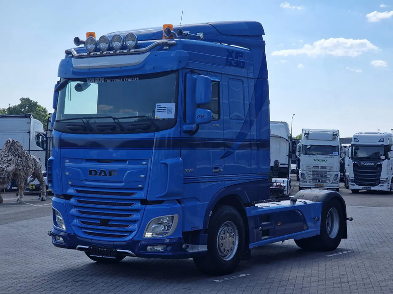 DAF XF 530 SpaceCab 4x2 - Night clima - Full spoiler - PTO Prep - Light bar - Тягач: фото 3 DAF XF 530 SpaceCab 4x2 - Night clima - Full spoiler - PTO Prep - Light bar - Тягач: фото 3
