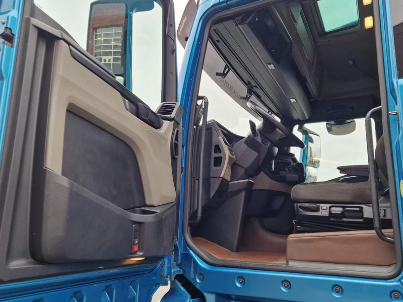 Тягач MAN TGX 26.510 6x2 XLX - Full spoiler - Led - Navi - Sliding 5th wheel: фото 9