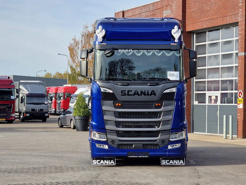 Scania 660S V8 NGS Highline 4x2 - Full spec - Retarder - Night Clima - Leather - Led - Full air - New Dashboard - Тягач: фото 2 Scania 660S V8 NGS Highline 4x2 - Full spec - Retarder - Night Clima - Leather - Led - Full air - New Dashboard - Тягач: фото 2