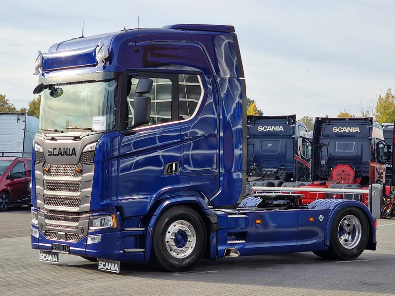 Scania 660S V8 NGS Highline 4x2 - Full spec - Retarder - Night Clima - Leather - Led - Full air - New Dashboard - Тягач: фото 3 Scania 660S V8 NGS Highline 4x2 - Full spec - Retarder - Night Clima - Leather - Led - Full air - New Dashboard - Тягач: фото 3