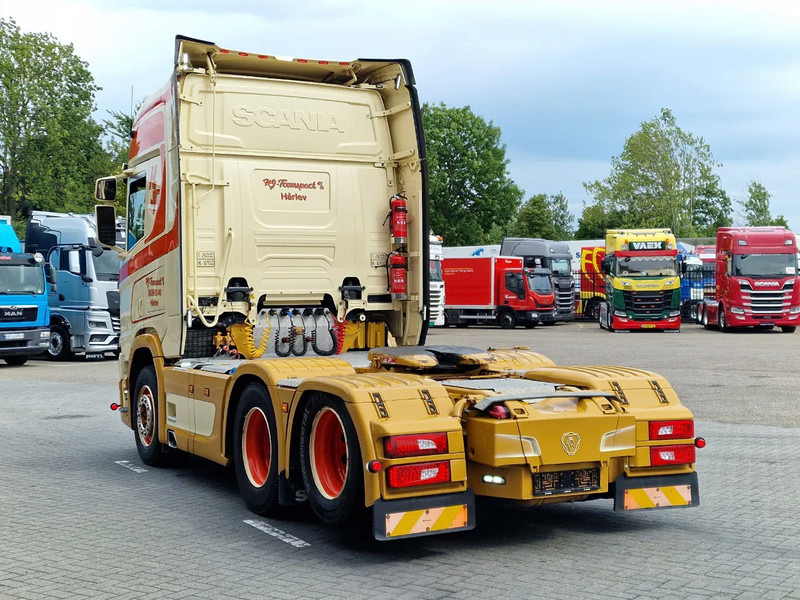 Scania R580 V8 NGS Highline 6x2 - PTO/Hydraulic - 2.95 WB - Retarder - Night clima - Custom interior - Тягач: фото 5 Scania R580 V8 NGS Highline 6x2 - PTO/Hydraulic - 2.95 WB - Retarder - Night clima - Custom interior - Тягач: фото 5