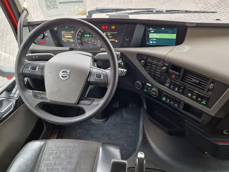 Тягач Volvo FH 13.500 6x2 - PTO/Hydraulic - I Save - 3.00 WB - Full air: фото 11 Тягач Volvo FH 13.500 6x2 - PTO/Hydraulic - I Save - 3.00 WB - Full air: фото 11