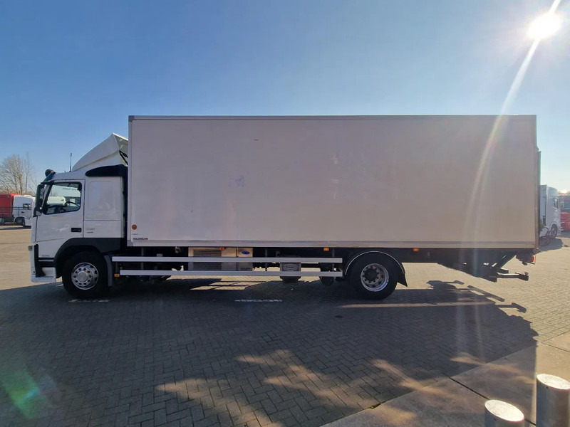 Volvo FM 330 4x2 - Carrier MT 18 Frigo - Loadlift - Full air - Sleepercab - Рефрижератор: фото 4 Volvo FM 330 4x2 - Carrier MT 18 Frigo - Loadlift - Full air - Sleepercab - Рефрижератор: фото 4