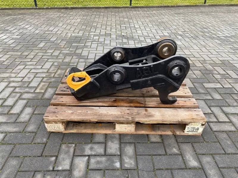 ABL QUICK COUPLER | SNELWISSEL | SCHNELLWECHSLER | CATERPILLAR - Сцепное устройство: фото 2 ABL QUICK COUPLER | SNELWISSEL | SCHNELLWECHSLER | CATERPILLAR - Сцепное устройство: фото 2