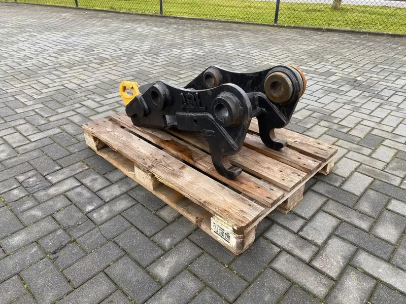 ABL QUICK COUPLER | SNELWISSEL | SCHNELLWECHSLER | CATERPILLAR - Сцепное устройство: фото 1 ABL QUICK COUPLER | SNELWISSEL | SCHNELLWECHSLER | CATERPILLAR - Сцепное устройство: фото 1
