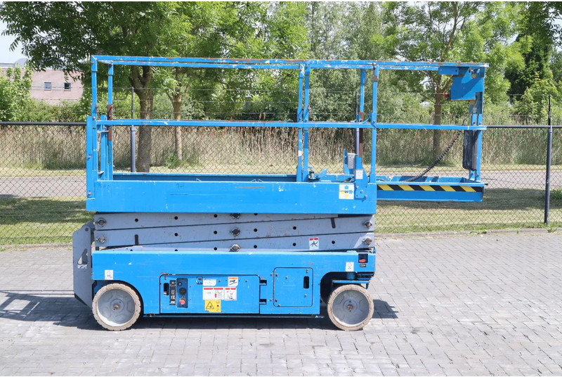 Genie GS-2032 | 8 METER | 363 KG - Ножничный подъемник: фото 4 Genie GS-2032 | 8 METER | 363 KG - Ножничный подъемник: фото 4