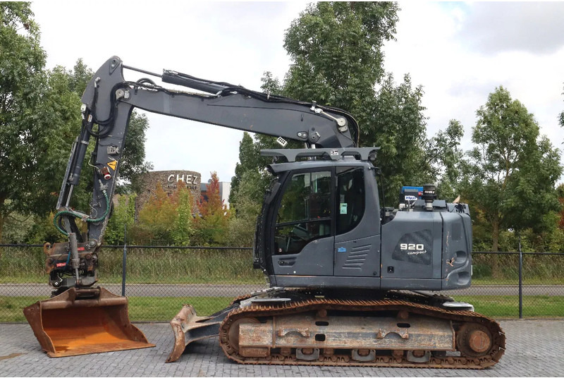 Liebherr R920 K LC COMPACT | BLADE | ROTOTILT | OILQUICK | MAGNET - Гусеничный экскаватор: фото 1 Liebherr R920 K LC COMPACT | BLADE | ROTOTILT | OILQUICK | MAGNET - Гусеничный экскаватор: фото 1