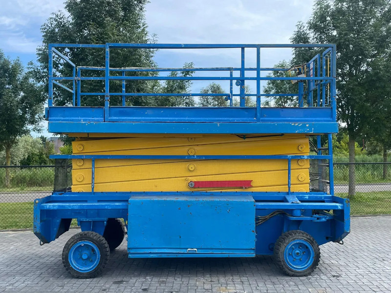 Liftlux SL172-18E2WD | 19.2 METER | NOT WORKING - Ножничный подъемник: фото 1 Liftlux SL172-18E2WD | 19.2 METER | NOT WORKING - Ножничный подъемник: фото 1