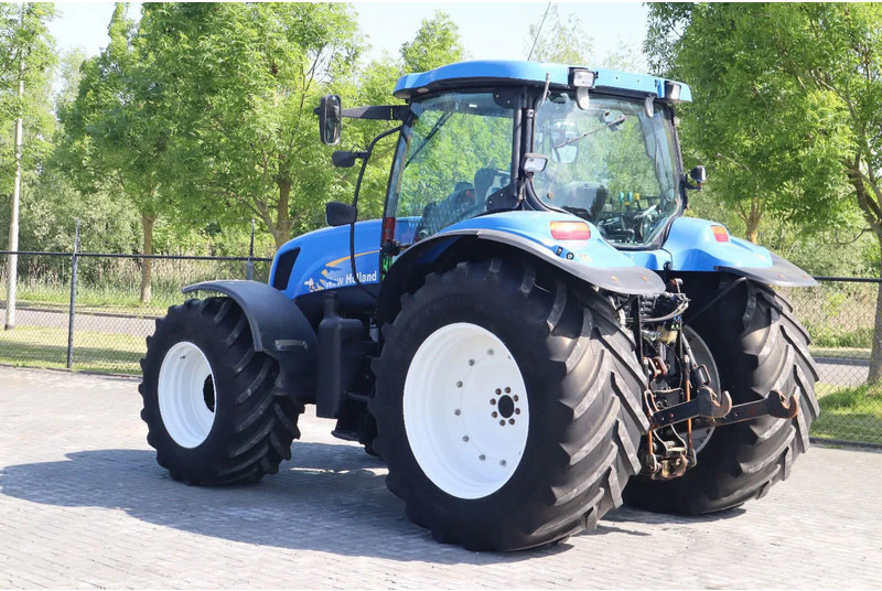 New Holland TS135A | 40 KM/H | 4X4 | SUPERSTEER - Трактор: фото 3 New Holland TS135A | 40 KM/H | 4X4 | SUPERSTEER - Трактор: фото 3