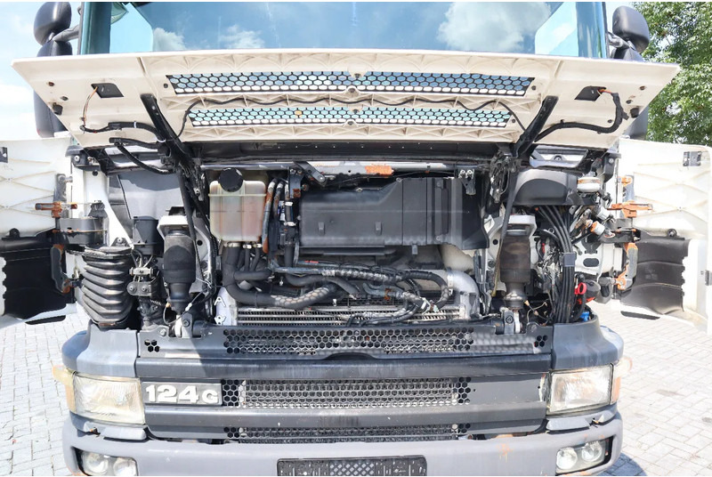 Scania P124-420 | 8X4 | HOOKLIFT | MANUAL | BIG AXLES | EURO 3 в лизинг Scania P124-420 | 8X4 | HOOKLIFT | MANUAL | BIG AXLES | EURO 3: фото 12