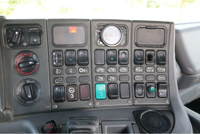 Scania P124-420 | 8X4 | HOOKLIFT | MANUAL | BIG AXLES | EURO 3 в лизинг Scania P124-420 | 8X4 | HOOKLIFT | MANUAL | BIG AXLES | EURO 3: фото 19 Scania P124-420 | 8X4 | HOOKLIFT | MANUAL | BIG AXLES | EURO 3 в лизинг Scania P124-420 | 8X4 | HOOKLIFT | MANUAL | BIG AXLES | EURO 3: фото 19