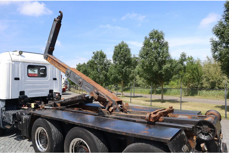 Scania P124-420 | 8X4 | HOOKLIFT | MANUAL | BIG AXLES | EURO 3 в лизинг Scania P124-420 | 8X4 | HOOKLIFT | MANUAL | BIG AXLES | EURO 3: фото 10