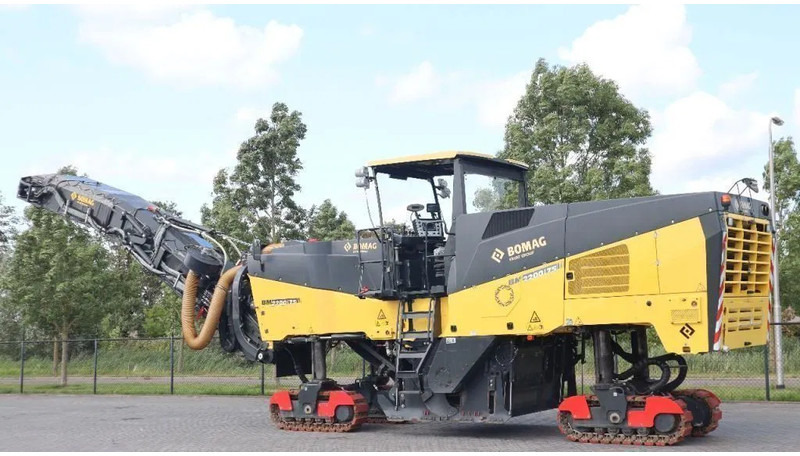Bomag BM 2200/75 | COLD PLANER | NEW CONDITION! - Строительная техника: фото 2 Bomag BM 2200/75 | COLD PLANER | NEW CONDITION! - Строительная техника: фото 2