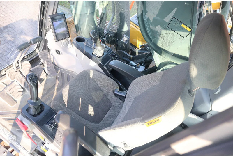 Гусеничный экскаватор Volvo EC480 EL | HAMMER LINES | BUCKET | QUICK COUPLER: фото 17 Гусеничный экскаватор Volvo EC480 EL | HAMMER LINES | BUCKET | QUICK COUPLER: фото 17