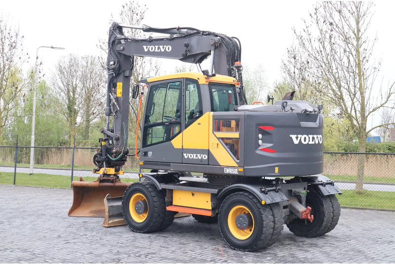 Volvo EWR 150 E | ROTOTILT | BUCKET | TRAILER HYDR - Колёсный экскаватор: фото 3 Volvo EWR 150 E | ROTOTILT | BUCKET | TRAILER HYDR - Колёсный экскаватор: фото 3
