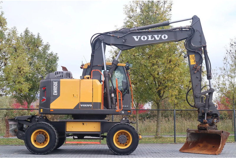 Volvo EWR 150 E | ROTOTILT | BUCKET | TRAILER HYDR - Колёсный экскаватор: фото 4 Volvo EWR 150 E | ROTOTILT | BUCKET | TRAILER HYDR - Колёсный экскаватор: фото 4