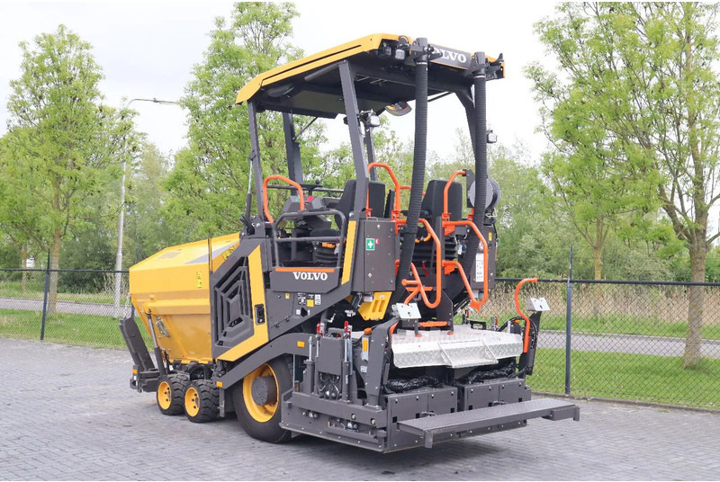 Volvo P2870 D ABG | ASPHALT PAVER | NEW / UNUSED | BOMAG BF300 - Асфальтоукладочная техника: фото 3 Volvo P2870 D ABG | ASPHALT PAVER | NEW / UNUSED | BOMAG BF300 - Асфальтоукладочная техника: фото 3