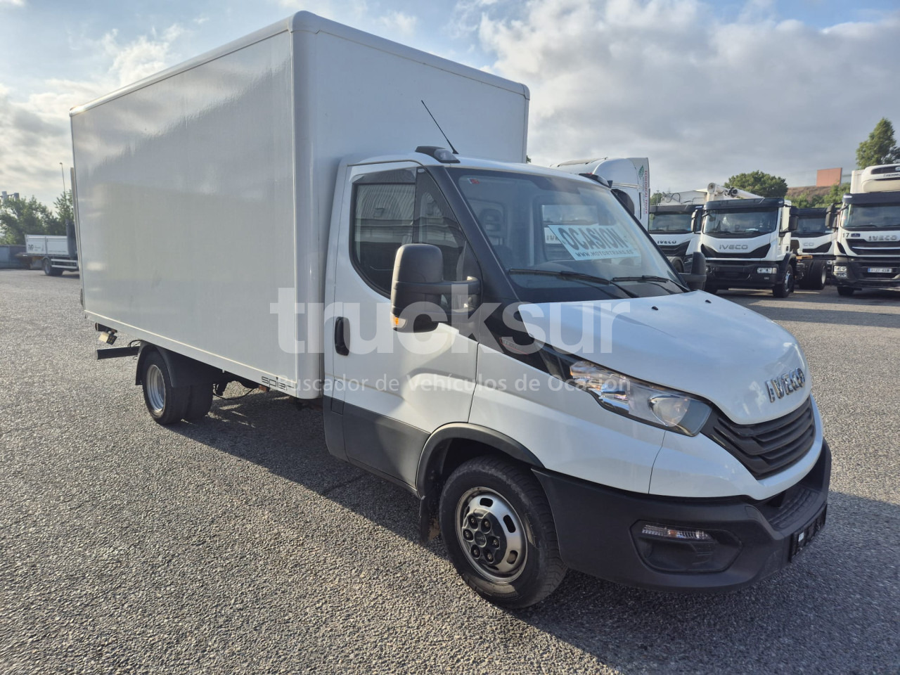 IVECO DAILY 35C16H - Фургон с закрытым кузовом: фото 2 IVECO DAILY 35C16H - Фургон с закрытым кузовом: фото 2