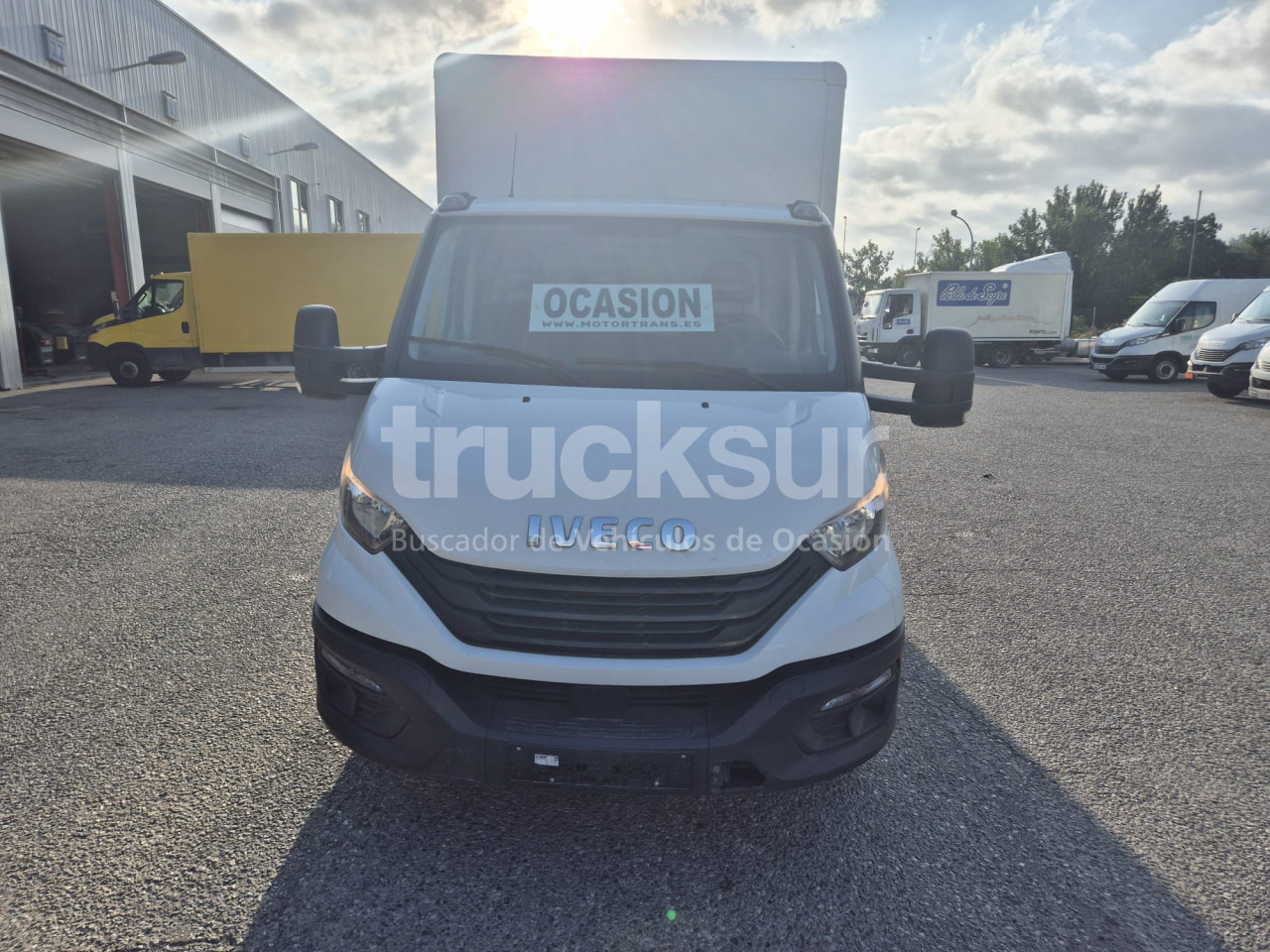 IVECO DAILY 35C16H - Фургон с закрытым кузовом: фото 3 IVECO DAILY 35C16H - Фургон с закрытым кузовом: фото 3