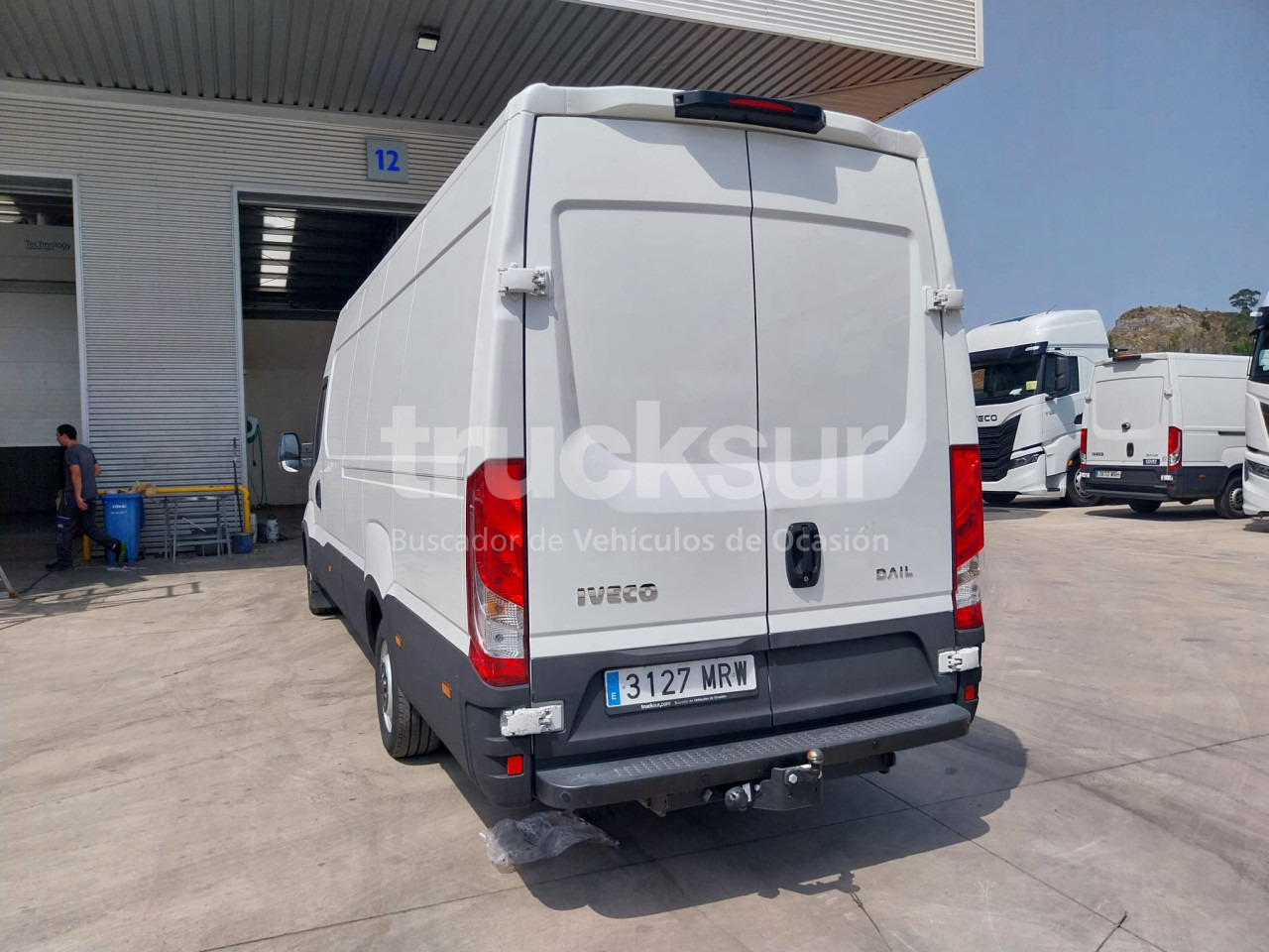 IVECO DAILY 35S16 16M3 - Фургон с закрытым кузовом: фото 4 IVECO DAILY 35S16 16M3 - Фургон с закрытым кузовом: фото 4