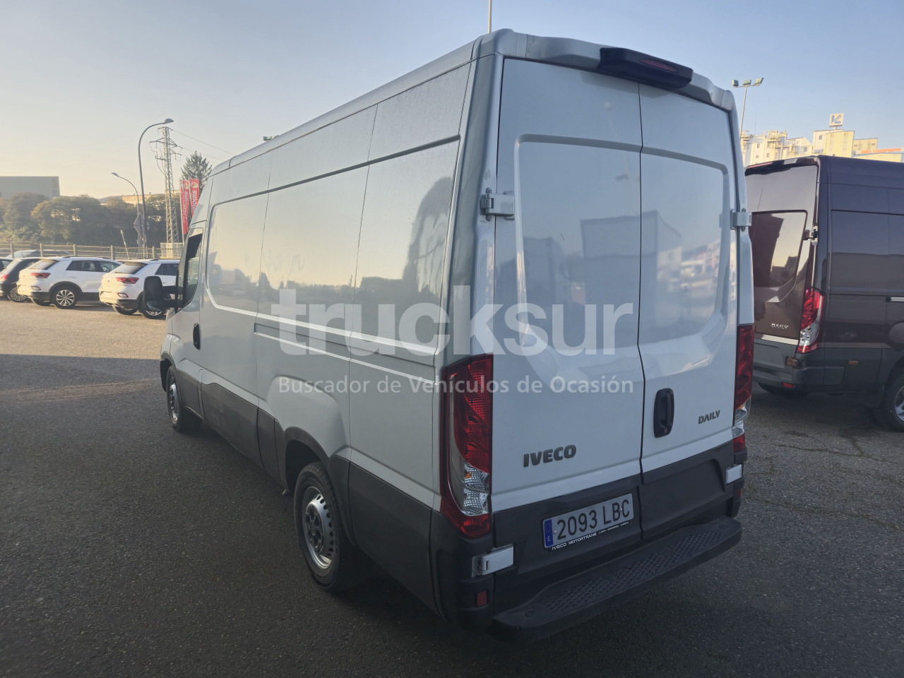 IVECO DAILY 35S16V 12M3 - Фургон с закрытым кузовом: фото 4 IVECO DAILY 35S16V 12M3 - Фургон с закрытым кузовом: фото 4
