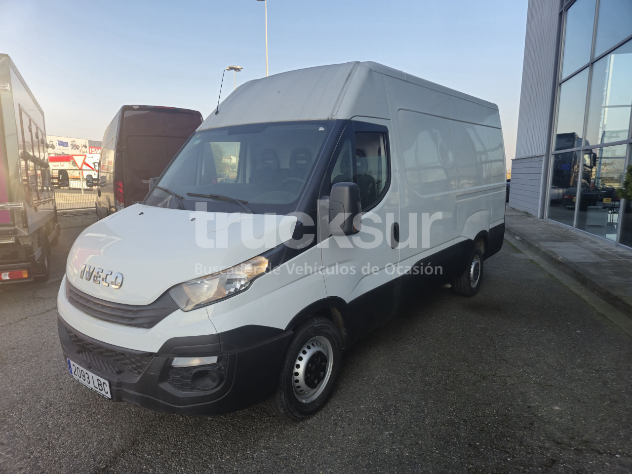 IVECO DAILY 35S16V 12M3 - Фургон с закрытым кузовом: фото 1 IVECO DAILY 35S16V 12M3 - Фургон с закрытым кузовом: фото 1