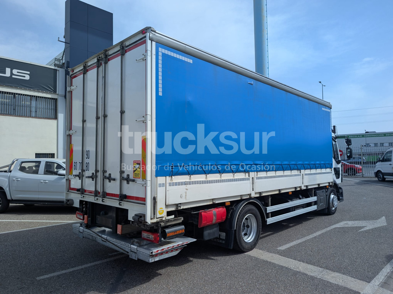 RENAULT D240.12 - Тентованный грузовик: фото 3 RENAULT D240.12 - Тентованный грузовик: фото 3