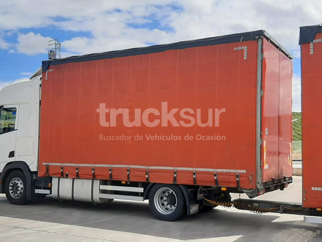 SCANIA R450.18 - Тентованный грузовик: фото 3 SCANIA R450.18 - Тентованный грузовик: фото 3