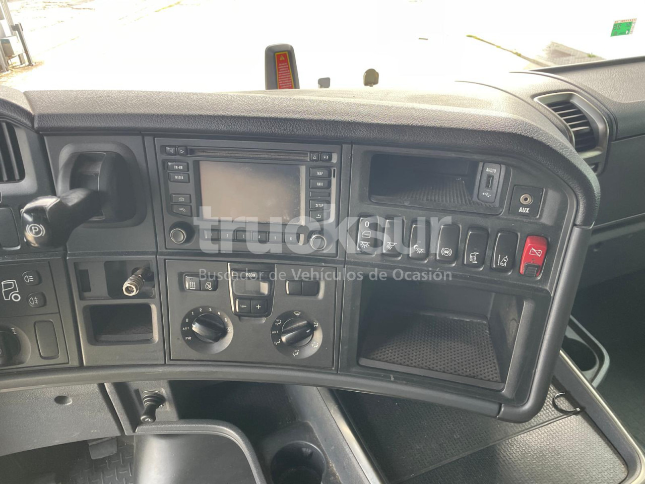 SCANIA R450 - Тягач: фото 4 SCANIA R450 - Тягач: фото 4