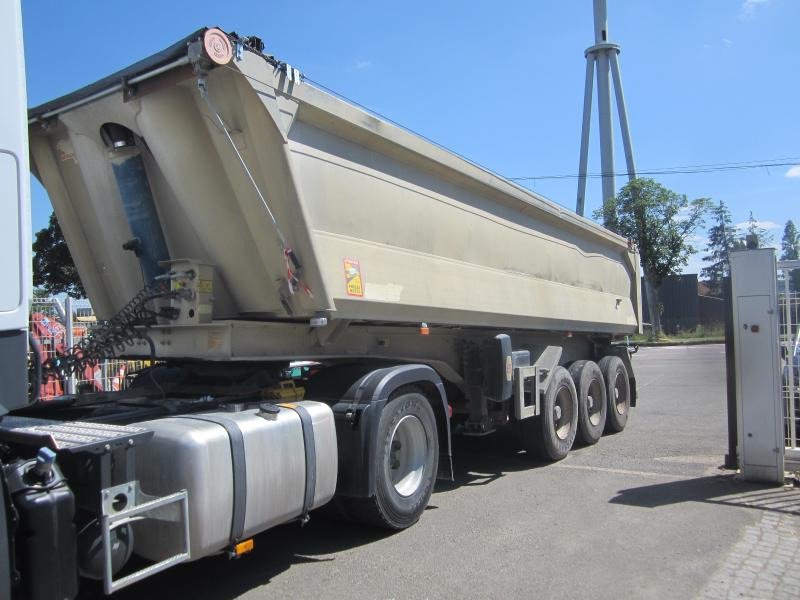 Benalu - Самосвальный полуприцеп: фото 1 Benalu - Самосвальный полуприцеп: фото 1