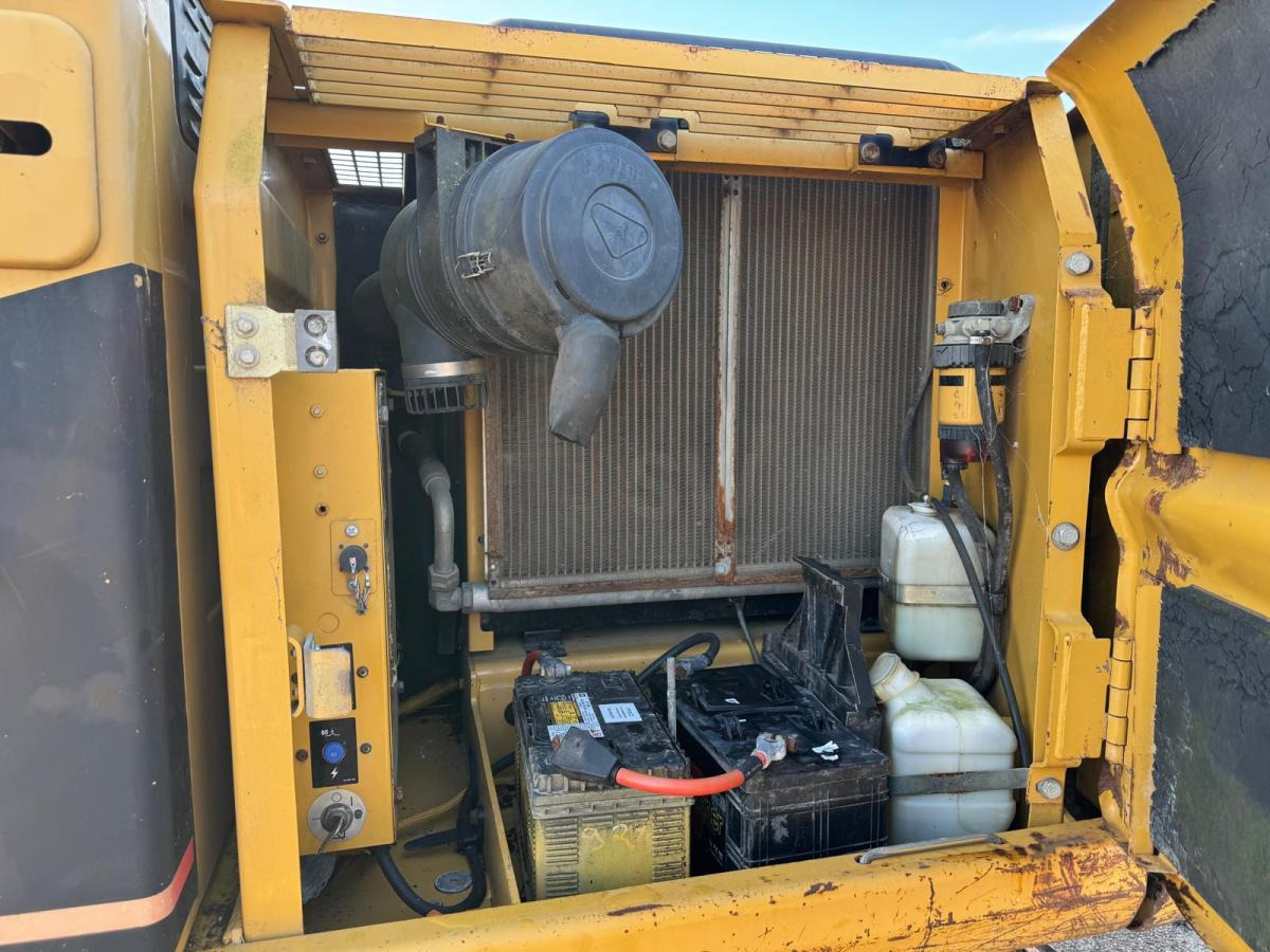 Гусеничный экскаватор Caterpillar 312BL: фото 10 Гусеничный экскаватор Caterpillar 312BL: фото 10