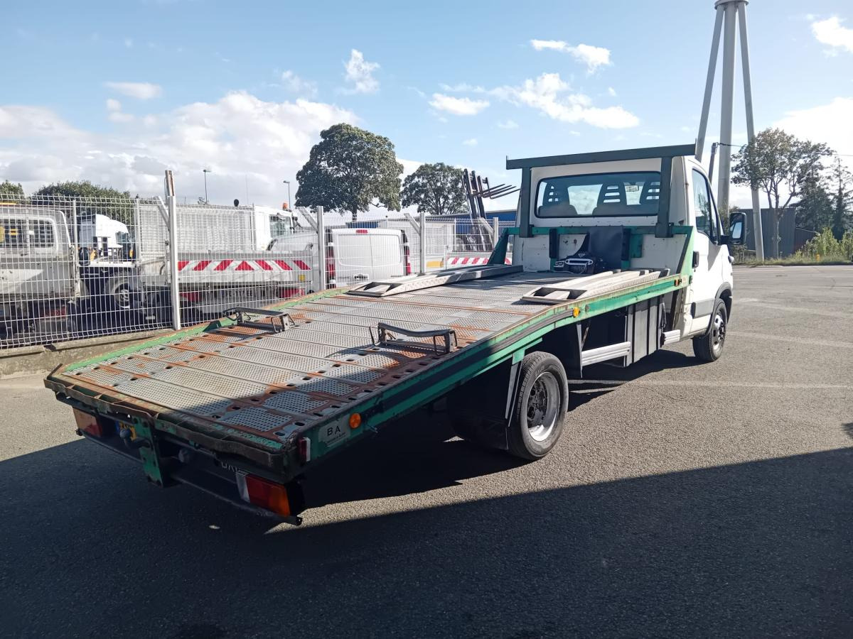 Iveco 35C14HPI - Эвакуатор: фото 2 Iveco 35C14HPI - Эвакуатор: фото 2