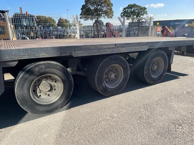 Lecitrailer - Полуприцеп бортовой/ Платформа: фото 2 Lecitrailer - Полуприцеп бортовой/ Платформа: фото 2