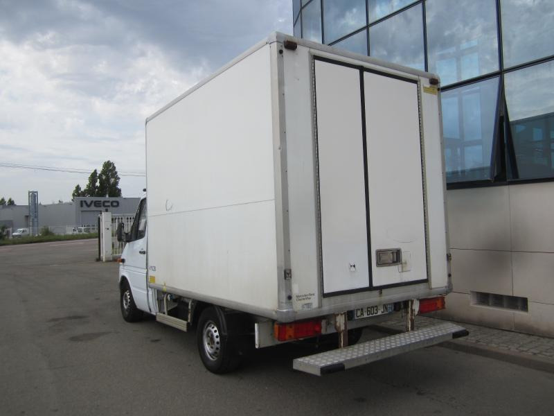 Mercedes 308D - Фургон-рефрижератор: фото 3 Mercedes 308D - Фургон-рефрижератор: фото 3