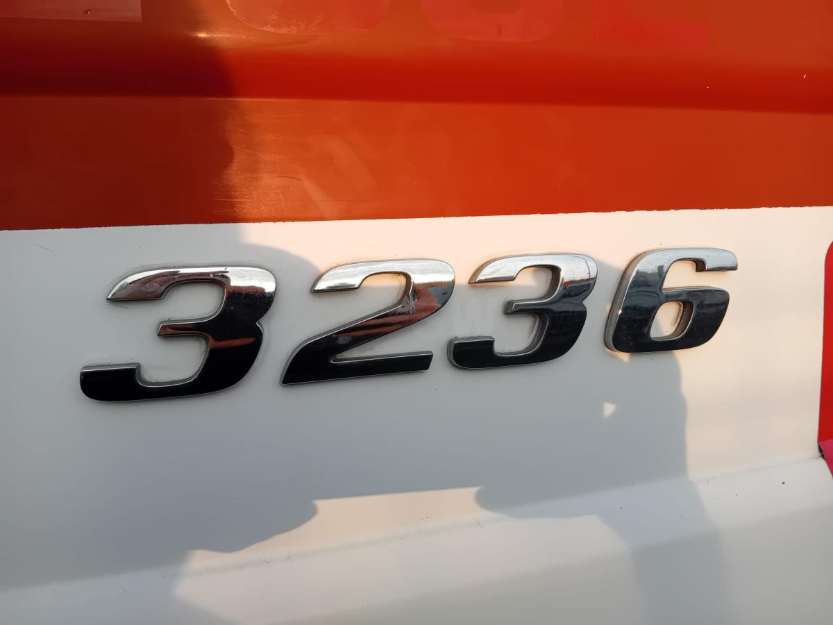 Самосвал Mercedes Actros 3236: фото 10