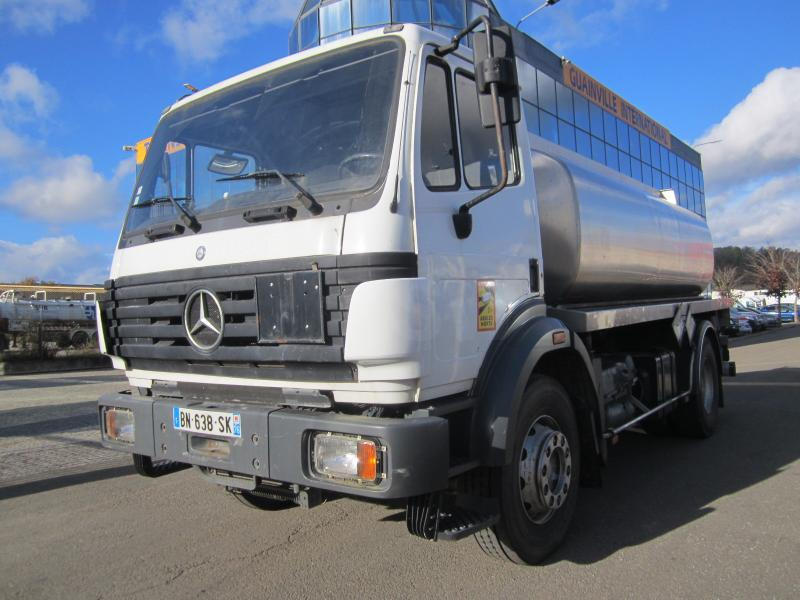 Mercedes SK 2024 - Грузовик-цистерна: фото 1 Mercedes SK 2024 - Грузовик-цистерна: фото 1
